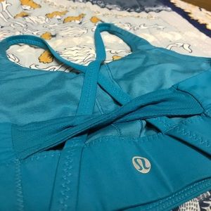 lululemon sports bra